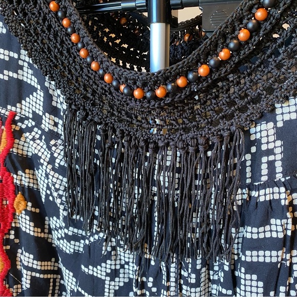 Stylish Black and Red Dress - Picture 3 of 5